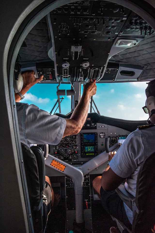 5 Vital Tips for Those Pursuing a Career as a Pilot