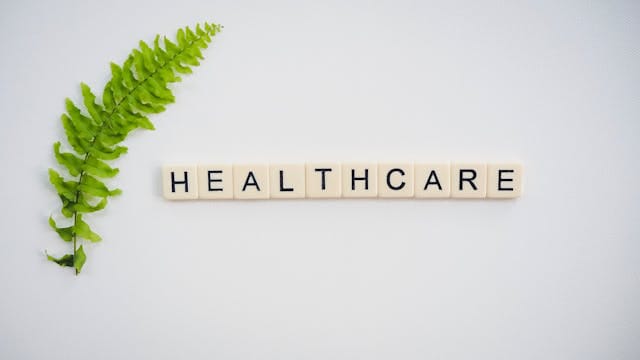 5 Benefits of Offering Employee Health Coverage